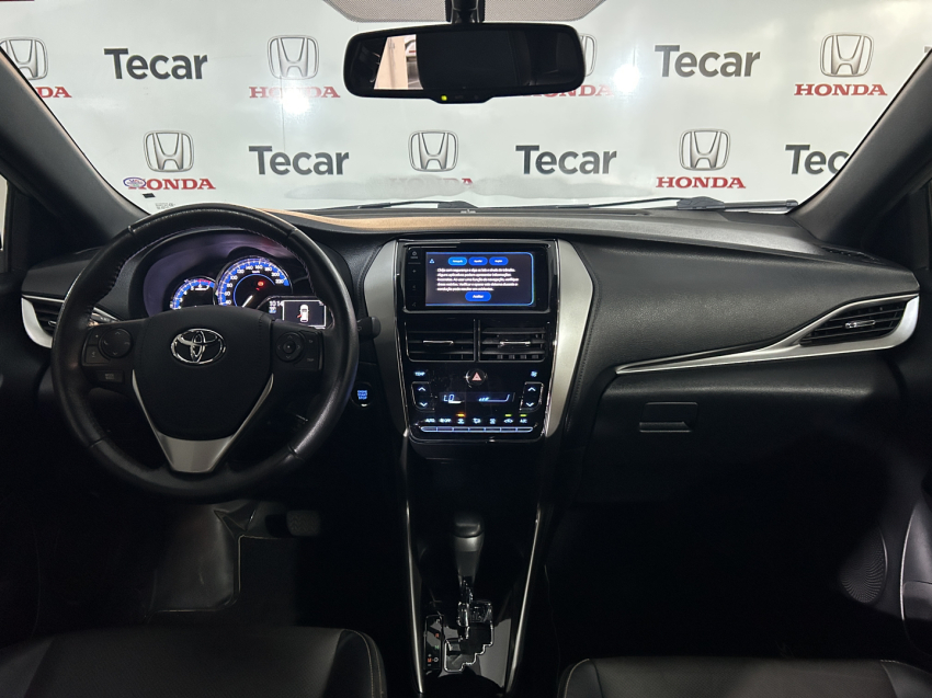 toyota yaris 1.5 16v flex xs connect multidrive 4p automatico 20224