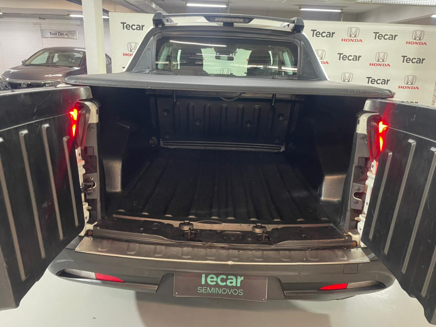 fiat toro 2.0 16v turbo diesel freedom 4wd at9 4p automatico 20228