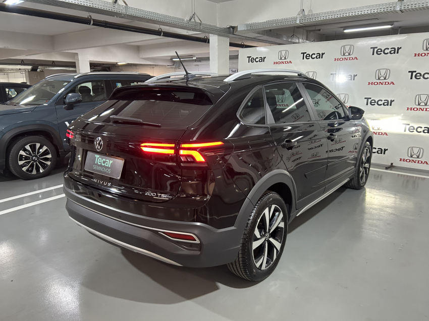 volkswagen nivus 1.0 200 tsi total flex highline automatico 4p 20231