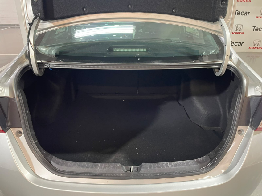 toyota yaris 1.5 16v flex sedan xl manual 4p 20199