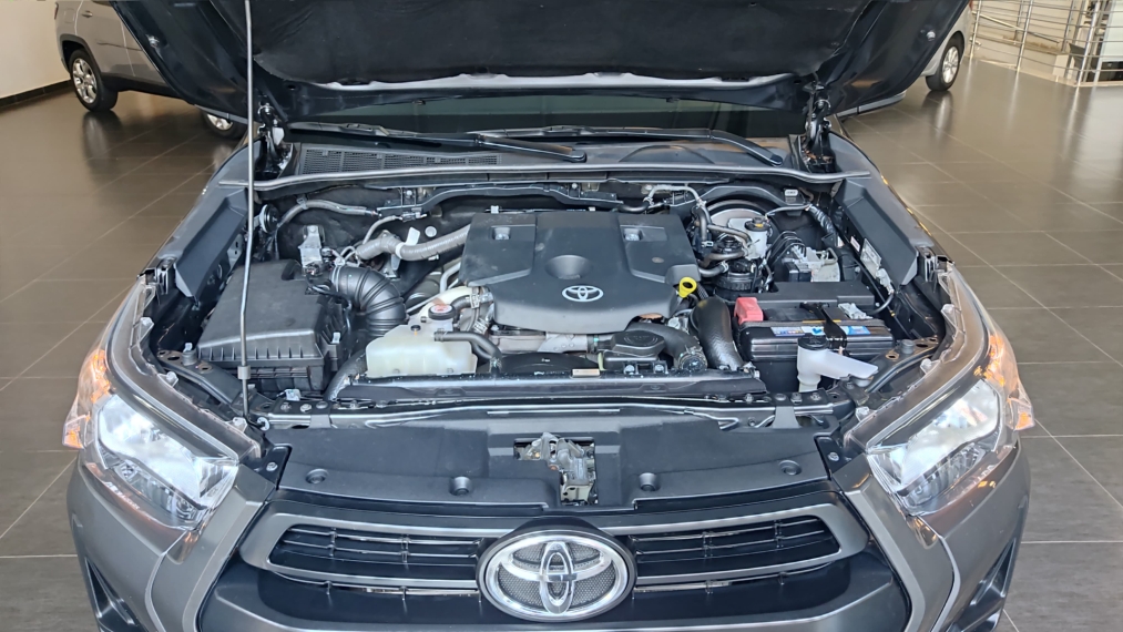 toyota hilux 2.8 d-4d turbo diesel cd sr 4x4 automatico 2021
