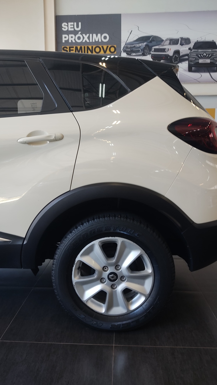 renault captur 1.6 16v sce flex life x-tronic.