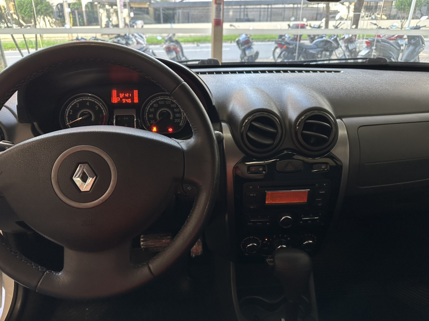 renault sandero 1.6 privilege 16v flex 4p automatico.