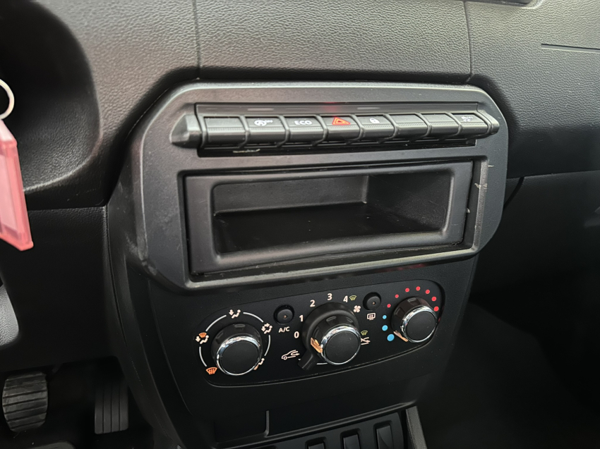renault oroch 1.6 16v sce flex pro manual 4p 2025