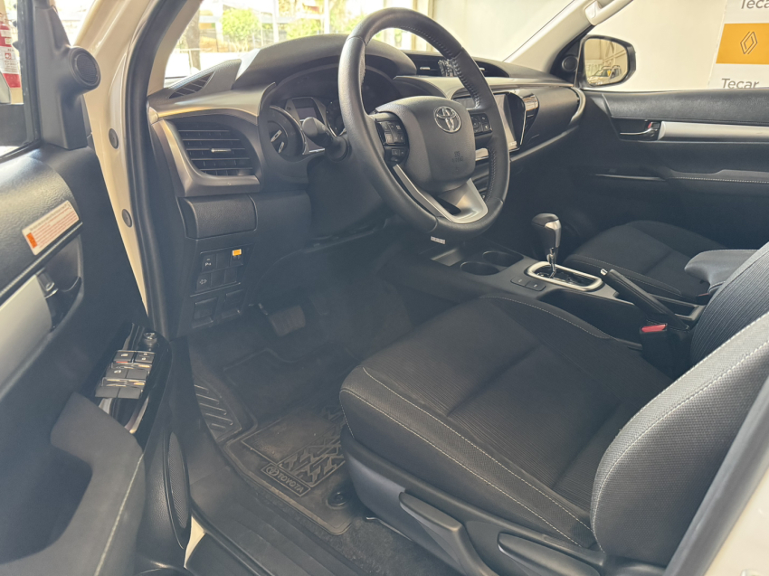 toyota hilux 2.8 d-4d turbo diesel cd sr 4x4 automatico 4p 2024
