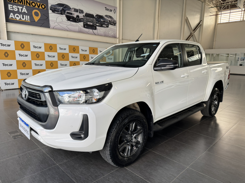 toyota hilux 2.8 d-4d turbo diesel cd sr 4x4 automatico 4p 2024