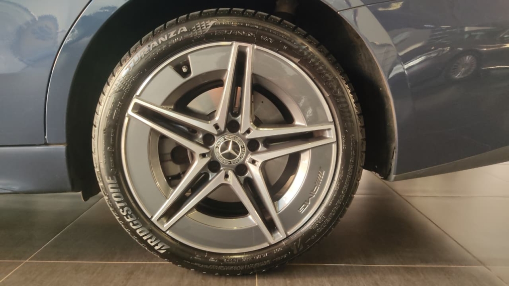 mercedes-benz c 200 1.5 eq boost hibrido amg line 9g-tronic gasolina 4p automatico 2023