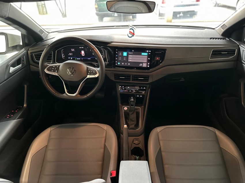 volkswagen nivus 1.0 200 tsi total flex highline automatico 4p 202417