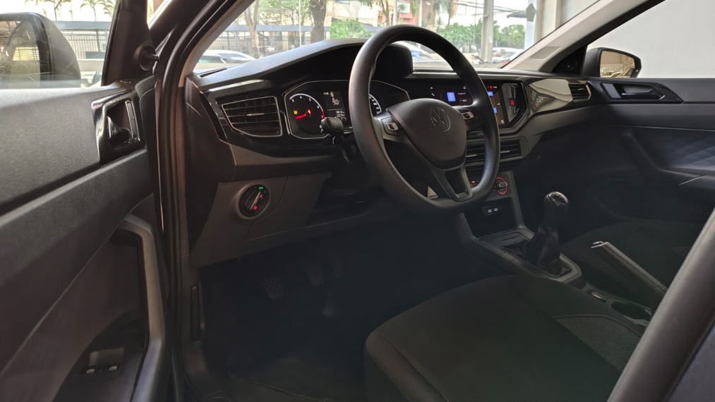 volkswagen polo 1.0 mpi track manual flex 5p 20258