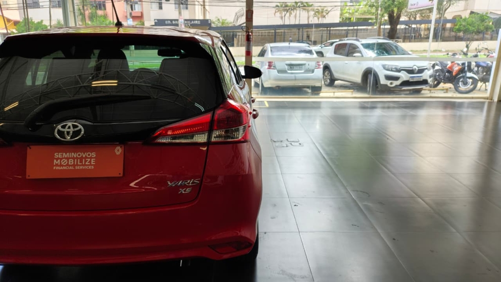 toyota yaris 1.5 16v flex xs multidrive 4p automatico 20197