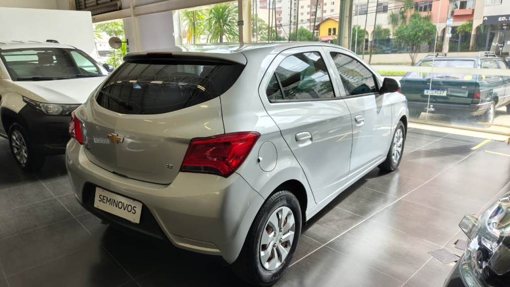 chevrolet onix 1.0 mpfi lt 8v flex 4p manual 20193