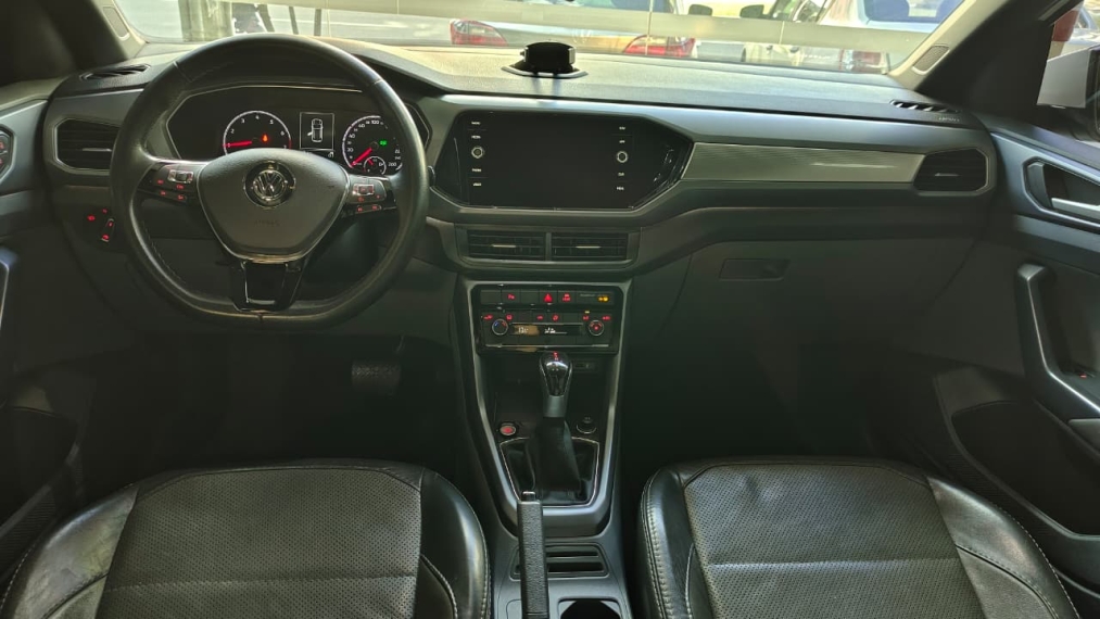 volkswagen t-cross 1.0 200 tsi total flex comfortline automatico 4p 202013