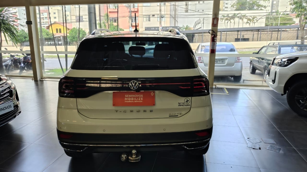 volkswagen t-cross 1.0 200 tsi total flex comfortline automatico 4p 20205