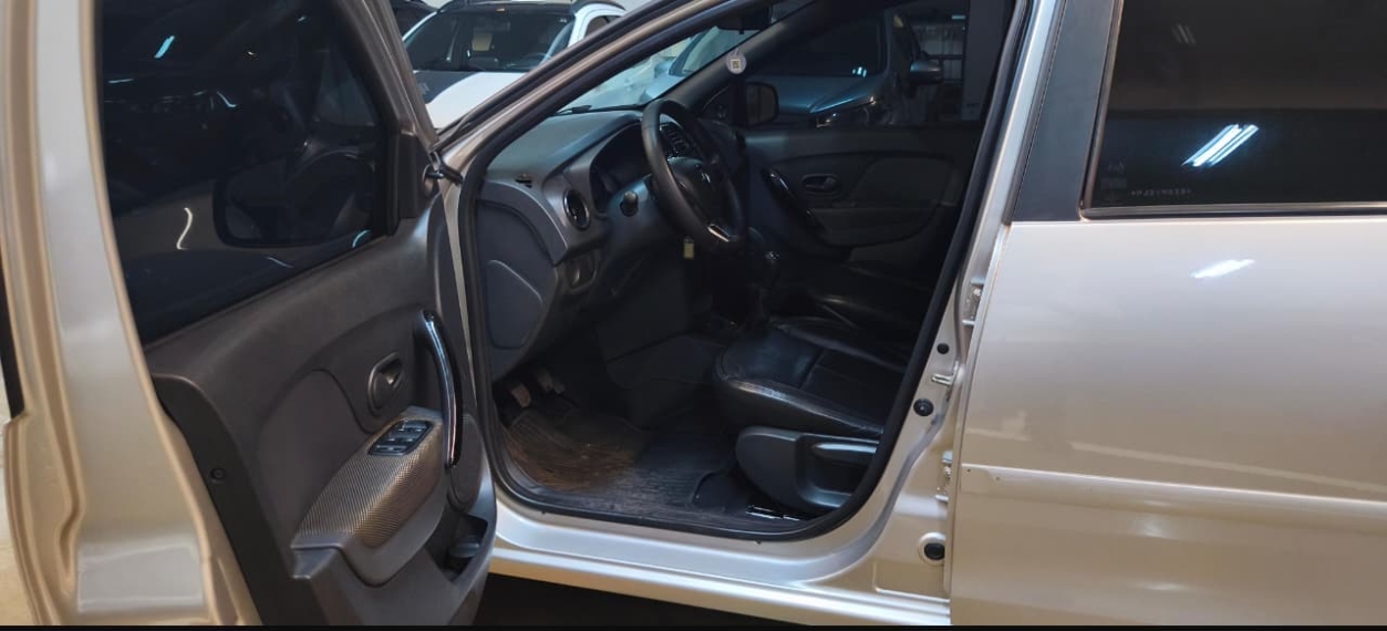 renault logan 1.0 12v sce flex life manual 4p 202313