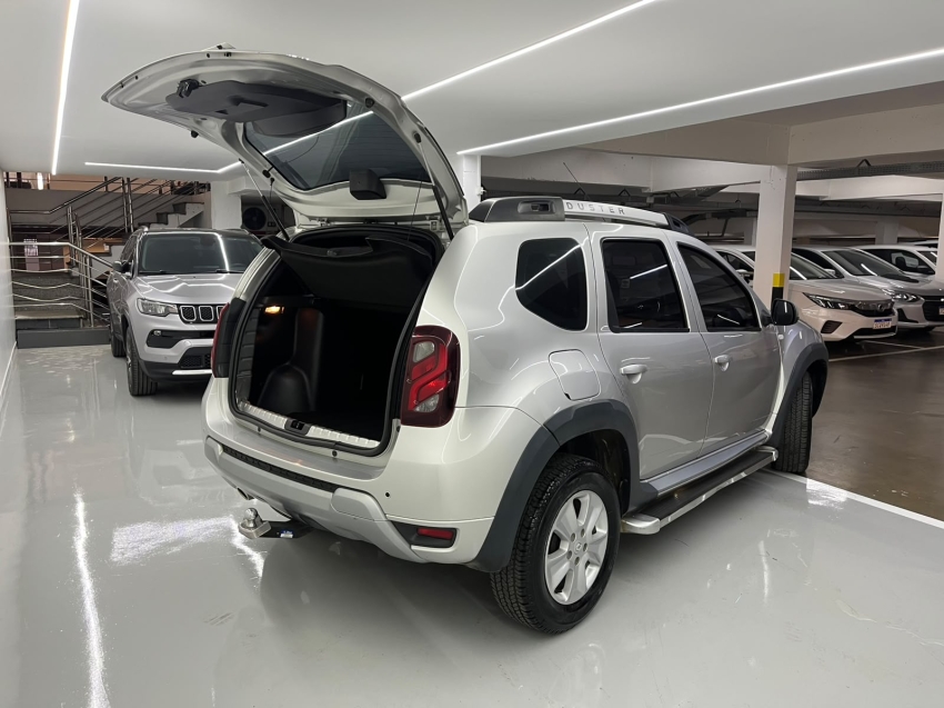renault duster 2.0 dynamique 4x2 16v flex 4p automatico 1.9 20174