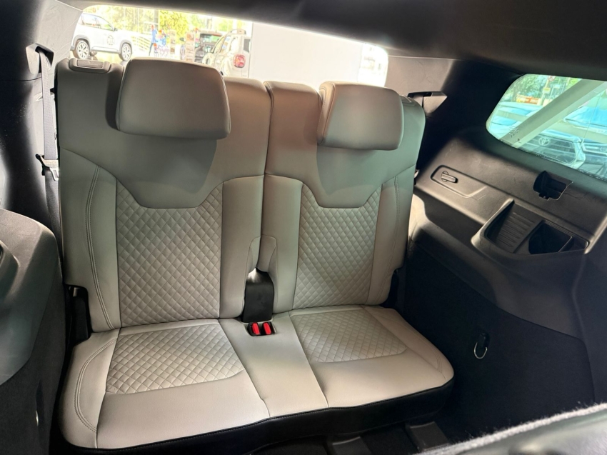 jeep commander 2.0 td380 turbo diesel limited at9 5p automatico 202211