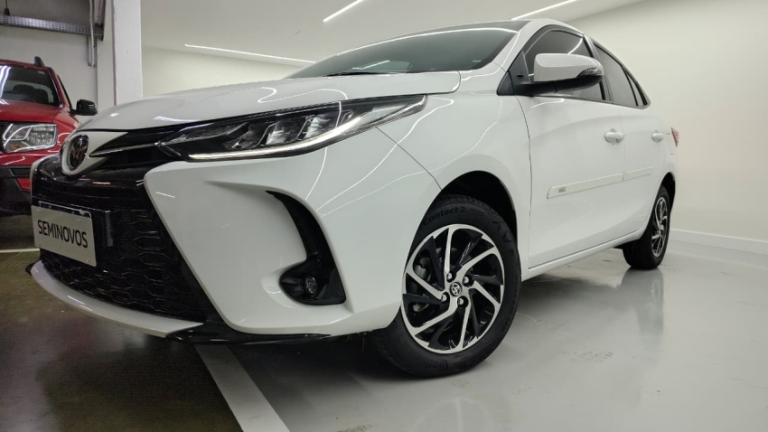 toyota yaris 1.5 16v flex sedan xls multidrive 5p automatico 20241