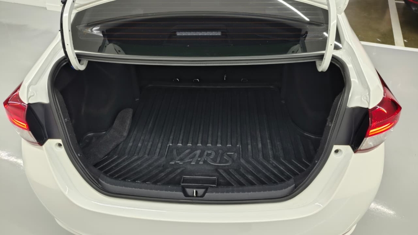 toyota yaris 1.5 16v flex sedan xls multidrive 5p automatico 202414