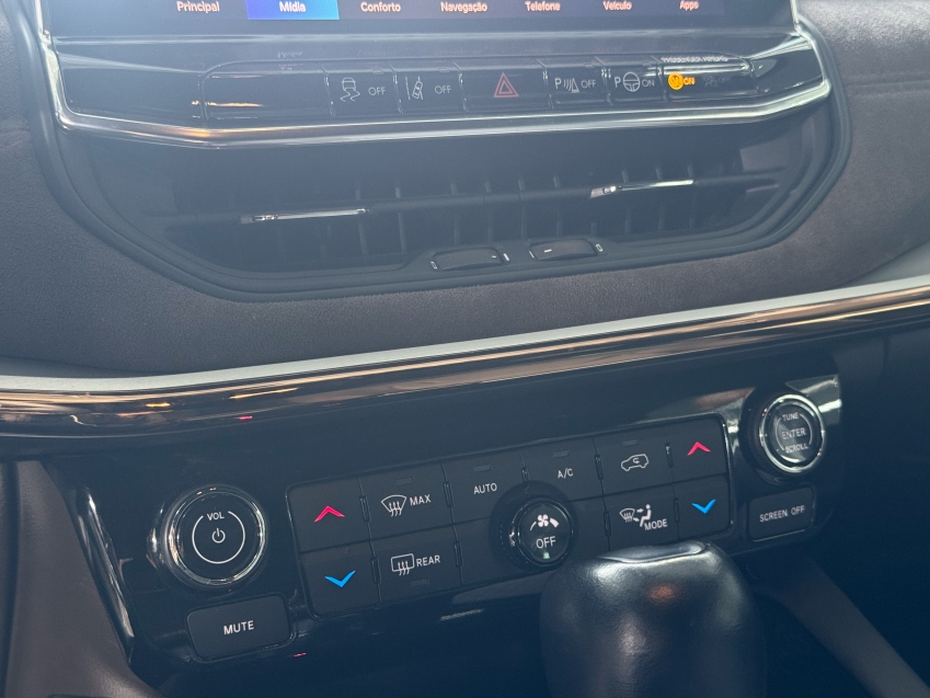 Carro JEEP COMMANDER