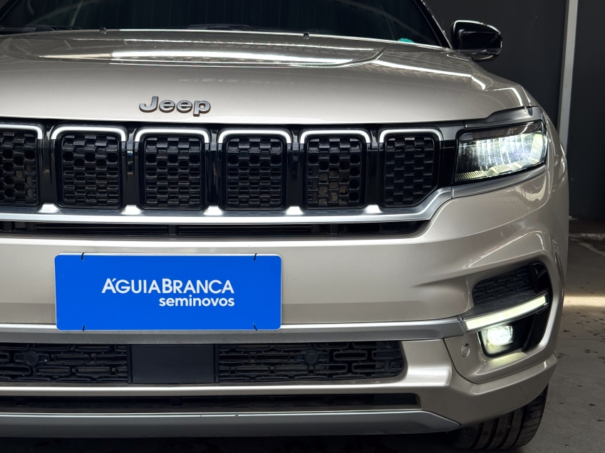 Carro JEEP COMMANDER