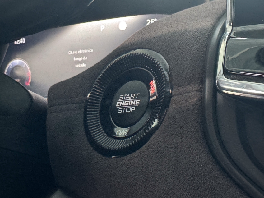 Carro JEEP COMMANDER