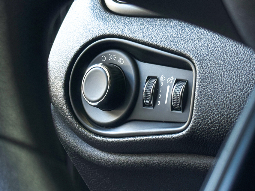 jeep renegade 1.3 t270 turbo flex sport at6.