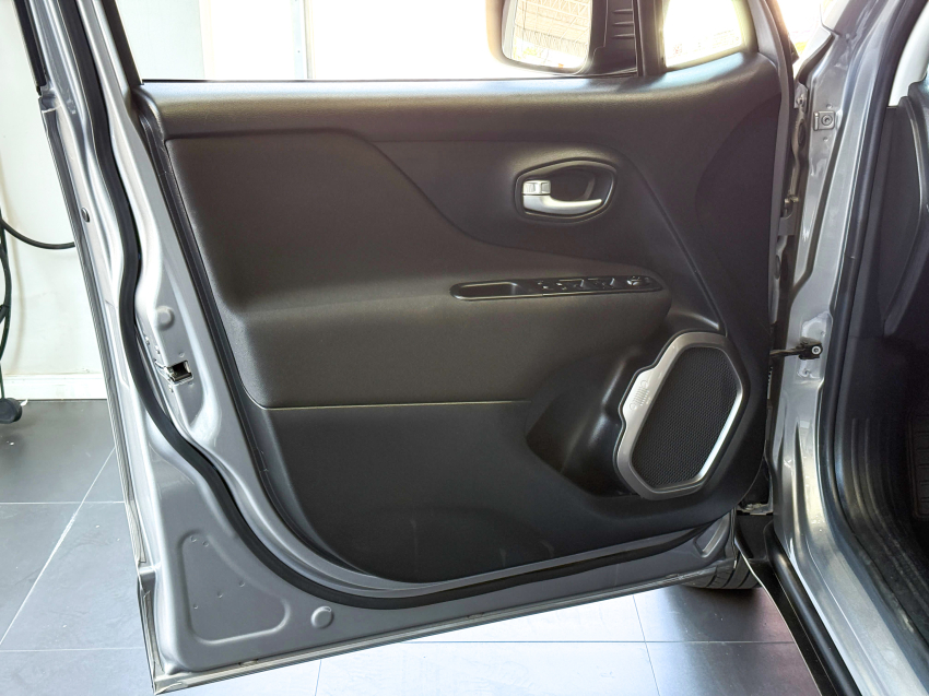 jeep renegade 1.3 t270 turbo flex sport at6.