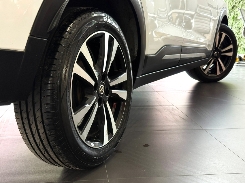 nissan kicks 1.6 16v flexstart advance xtronic.