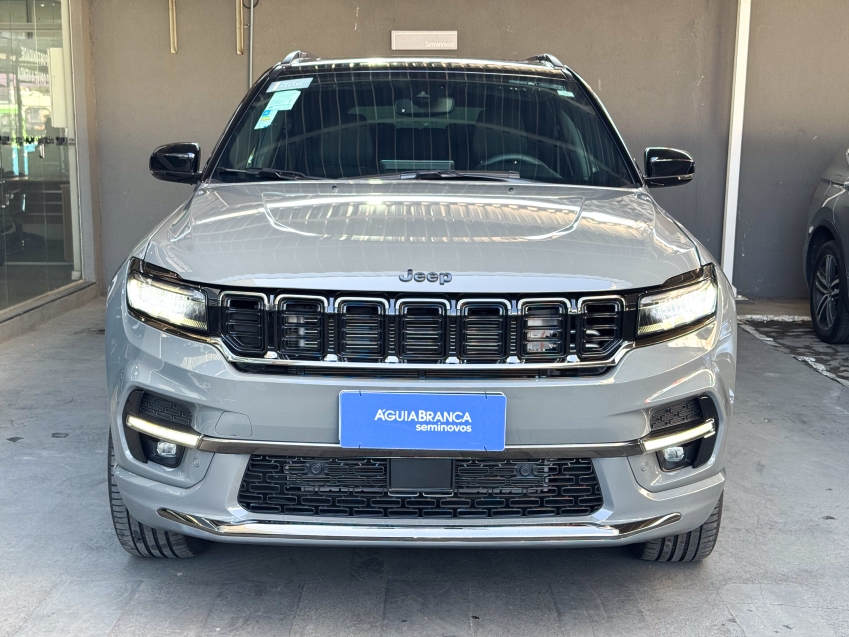 Carro JEEP COMMANDER