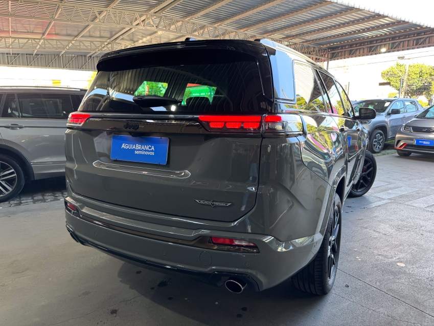 Carro JEEP COMMANDER