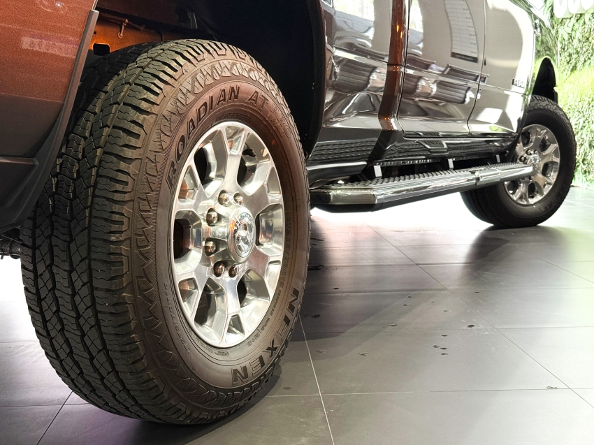 Carro Ram 2500