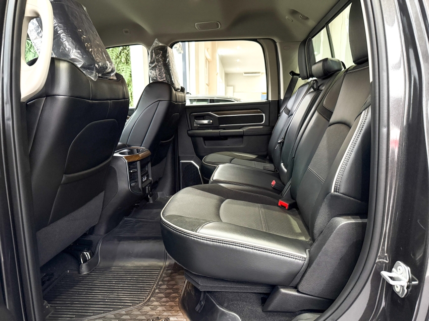Carro Ram 2500