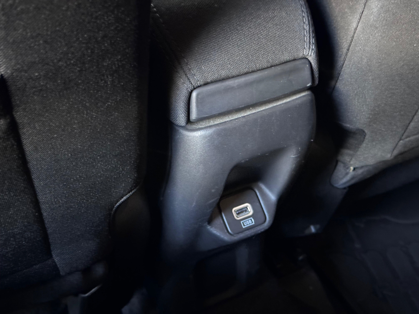 JEEP RENEGADE 1.3 T270 TURBO FLEX SPORT AT6 24