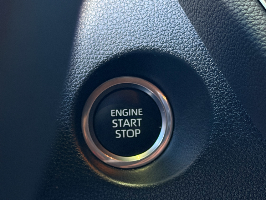 Toyota COROLLA CROSS 2.0 VVT-IE FLEX XRE DIRECT SHIFT 20