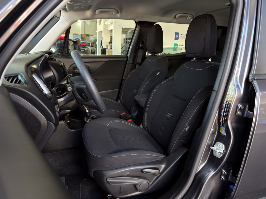 JEEP RENEGADE 1.3 T270 TURBO FLEX AT6 23