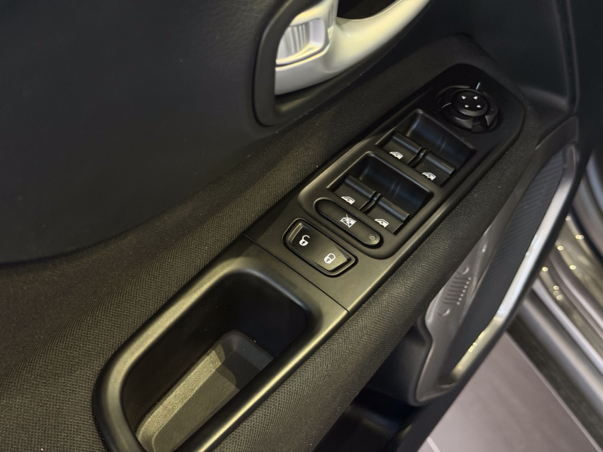 JEEP RENEGADE 1.3 T270 TURBO FLEX AT6 22
