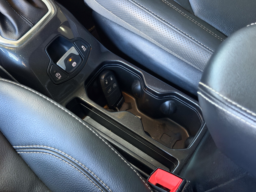 JEEP RENEGADE 1.3 T270 TURBO FLEX S 4X4 AT9 21