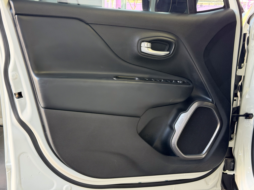 JEEP RENEGADE 1.3 T270 TURBO FLEX S 4X4 AT9 22
