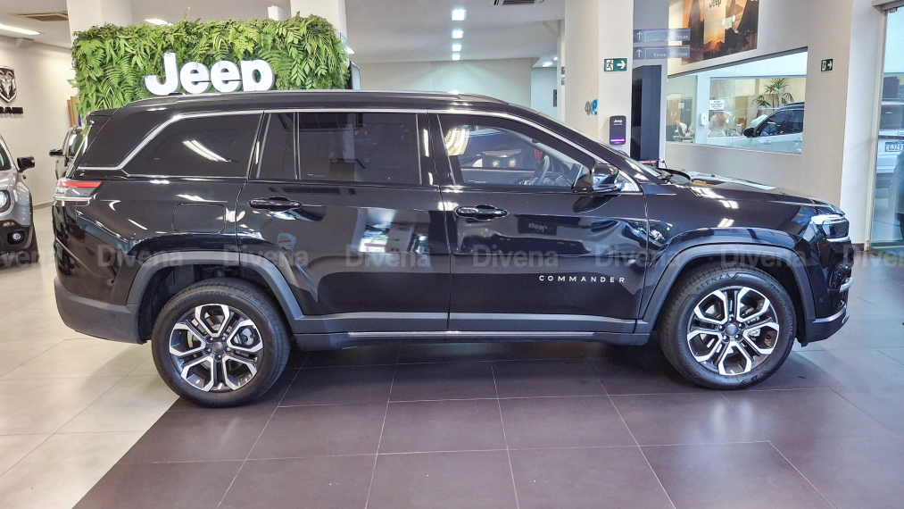 jeep commander 1.3 t270 turbo flex limited at6 4p automatico 2025 jeep commander 1.3 t270 turbo flex limited at6 4p automatico 2025