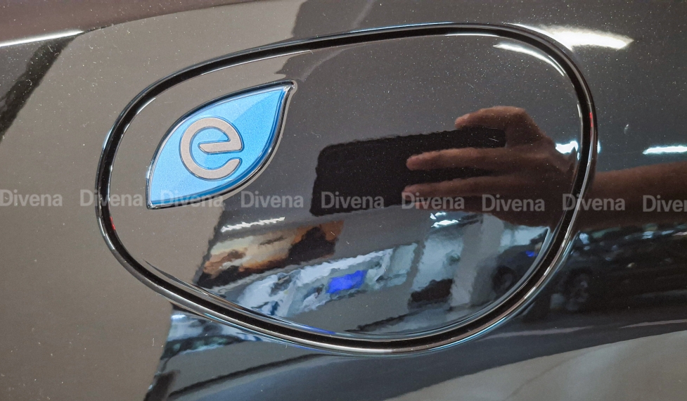 chrysler pacifica 3.6 v6 e-hybrid pinnacle awd si-evt hibrido 4p automatico 2024 chrysler pacifica 3.6 v6 e-hybrid pinnacle awd si-evt hibrido 4p automatico 2024