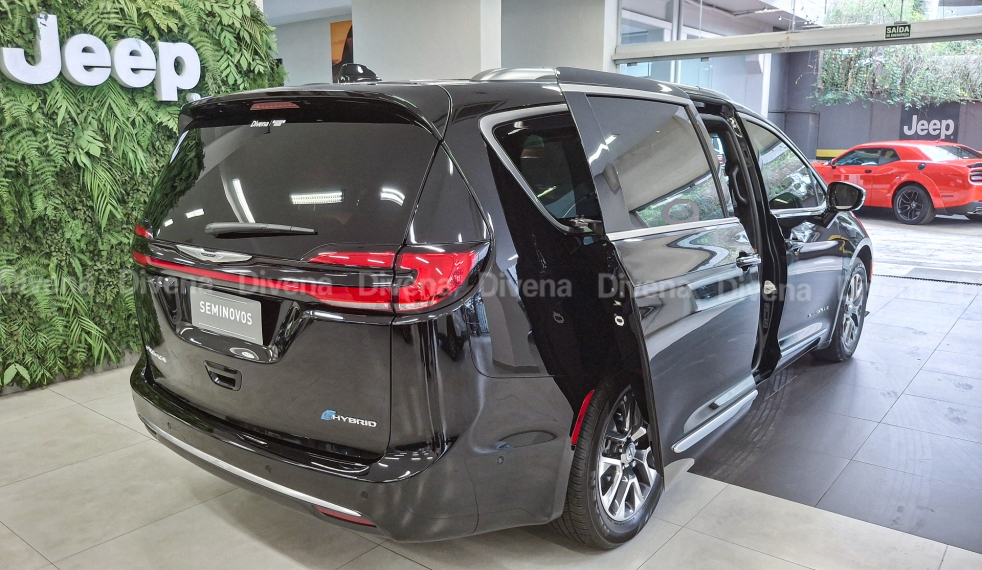 chrysler pacifica 3.6 v6 e-hybrid pinnacle awd si-evt hibrido 4p automatico 2024 chrysler pacifica 3.6 v6 e-hybrid pinnacle awd si-evt hibrido 4p automatico 2024