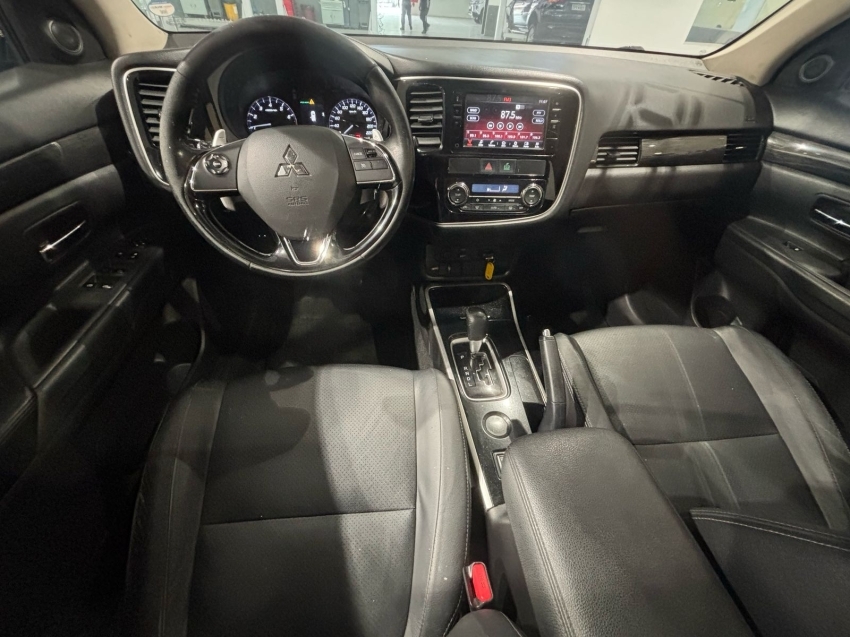 mitsubishi outlander 2.0 comfort 16v gasolina 4p automatico 2018