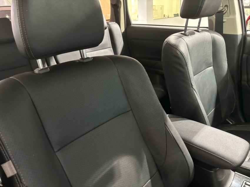 mitsubishi outlander 2.0 comfort 16v gasolina 4p automatico 2018