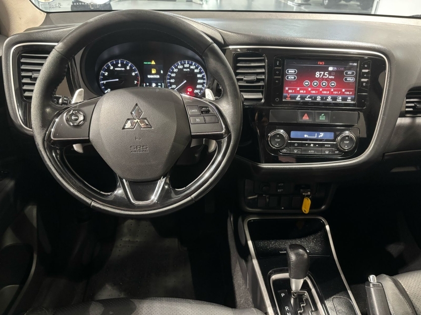 mitsubishi outlander 2.0 comfort 16v gasolina 4p automatico 2018