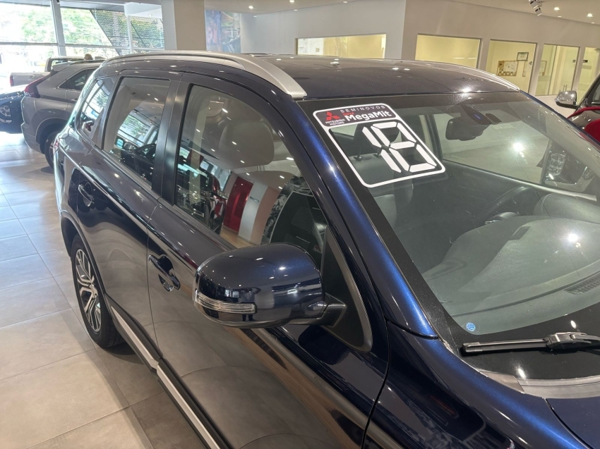 mitsubishi outlander 2.0 comfort 16v gasolina 4p automatico 2018