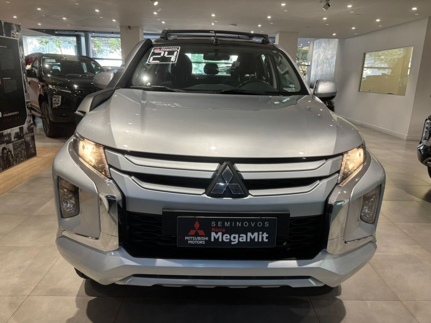 mitsubishi l200 triton 2.4 16v turbo diesel sport gls cd 4p 4x4 automatico 2024