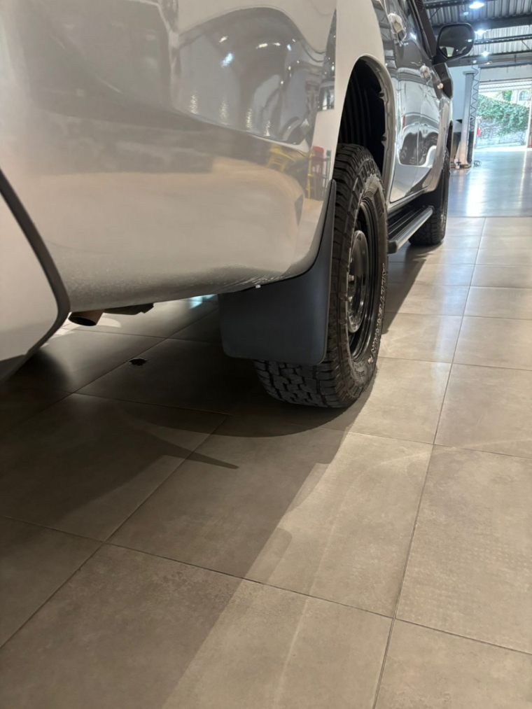 mitsubishi l200 triton 2.4 16v turbo diesel sport gls cd 4p 4x4 automatico 2024