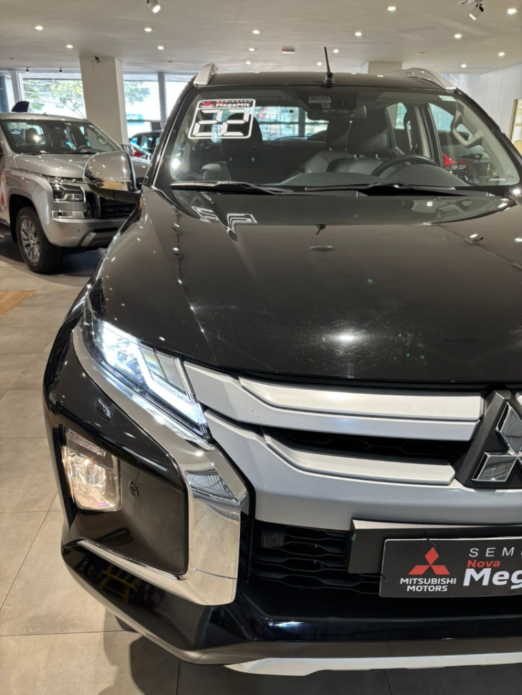 mitsubishi l200 triton 2.4 16v turbo diesel sport hpe-s cd 4p 4x4 automatico 2022