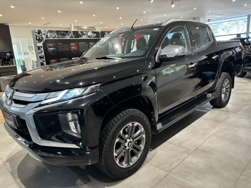 mitsubishi l200 triton 2.4 16v turbo diesel sport hpe-s cd 4p 4x4 automatico 2022