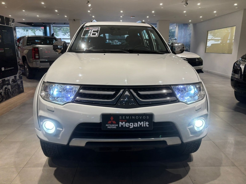 mitsubishi pajero 3.5 hpe 4x4 7 lugares v6 24v flex 4p automatico 2016